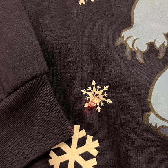 Disney Stitch Light Up Sweatshirt Large - Picture 4 of 7